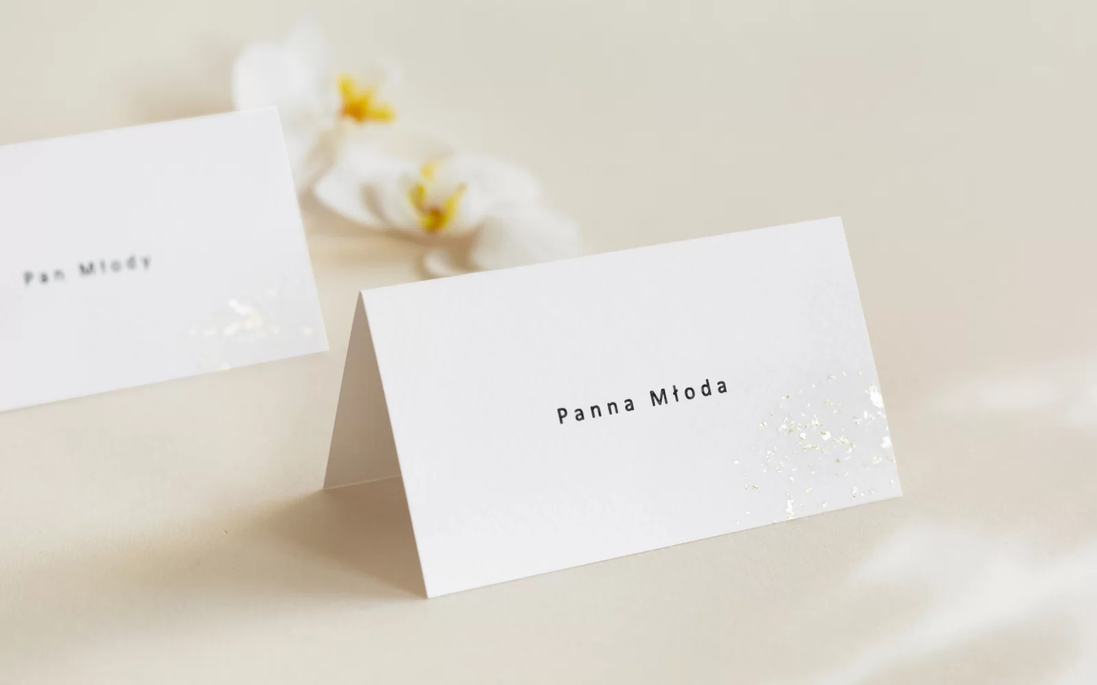 Winietki weselne składane w formie daszka ze złotem