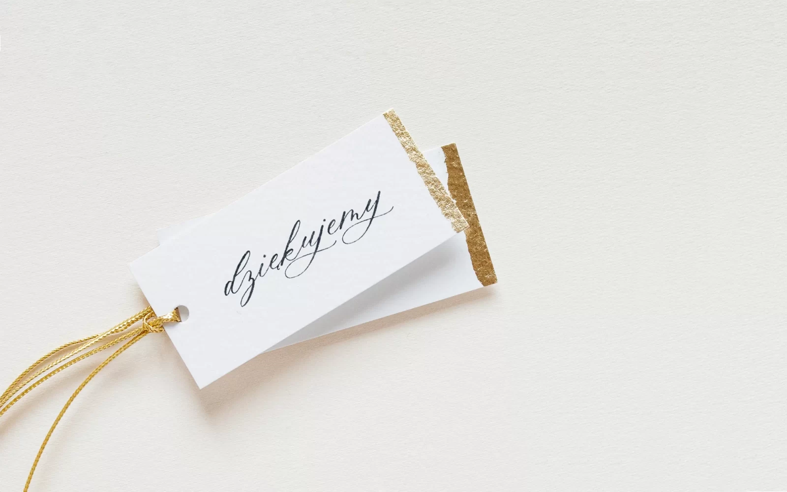 Karteczka z podziękowaniami dla gości weselnych ze złotem
